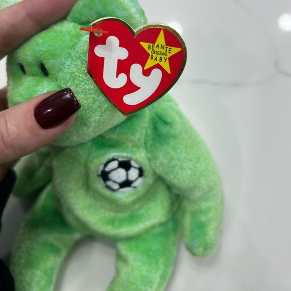 Rare Beanie Babie Kicks with date error and tag errors - Picture 2 of 5